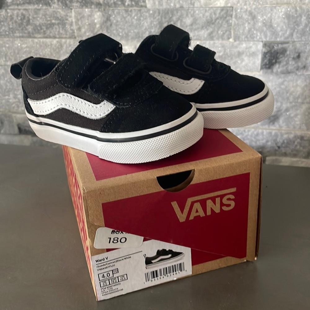 COPY - Black and white vans